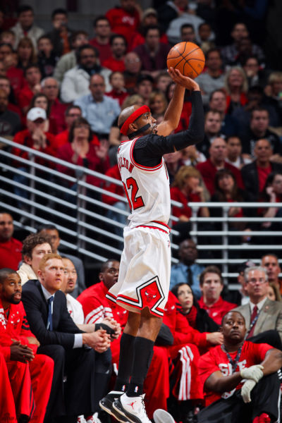 图文季后赛公牛10391胜76人汉密尔顿侧翼投篮