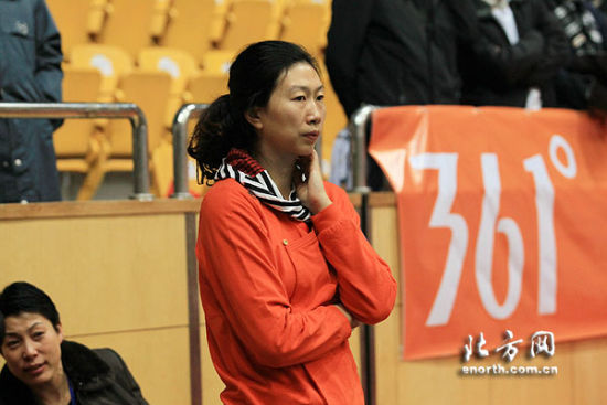 女排(微博)联赛的落幕,天津队助理教练李珊(微博)也即将奔赴自己新的