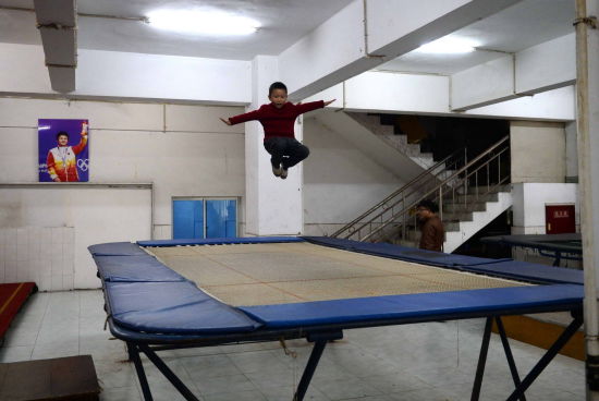 启蒙教练揭秘邱波练跳水艰辛希望退休前能建泳池