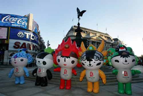 福娃伦敦巡游为北京奥运造势