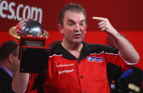 图文pdc职业飞镖锦标赛泰勒夺冠我是第一没错