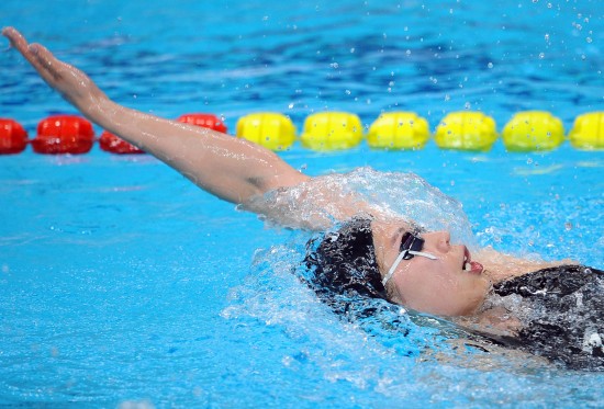 图文-齐晖获女子400米个人混合泳亚军 角逐仰泳