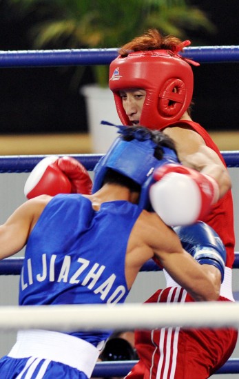 图文拳击48公斤级邹市明夺冠邹市明防守也严密