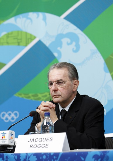 图文格鲁吉亚雪橇选手遇难新闻发布会罗格脸色难看