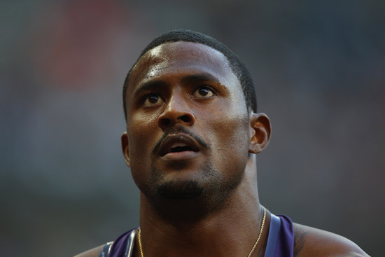 并获得冠军,而美国选手大卫-奥利弗在男子110米栏上跑出了12秒89的成