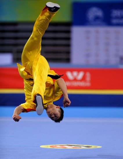 图文-武搏会武术项目比赛开赛 空翻小菜一碟