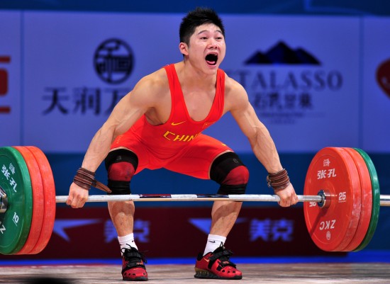 图文-举重锦标赛62公斤级赛况 余涛获抓举亚军_综合体育_新浪竞技风暴_新浪网