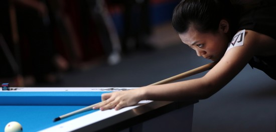 (体育)(2)台球——莎莎成长记今年19岁的刘莎莎在台球界是一个传奇式