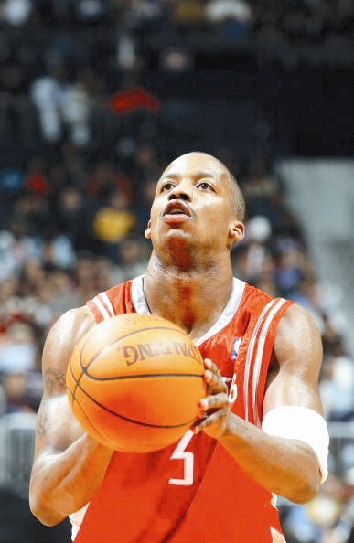 由于麦蒂将继续缺战 弗朗西斯今天有望季前赛复出