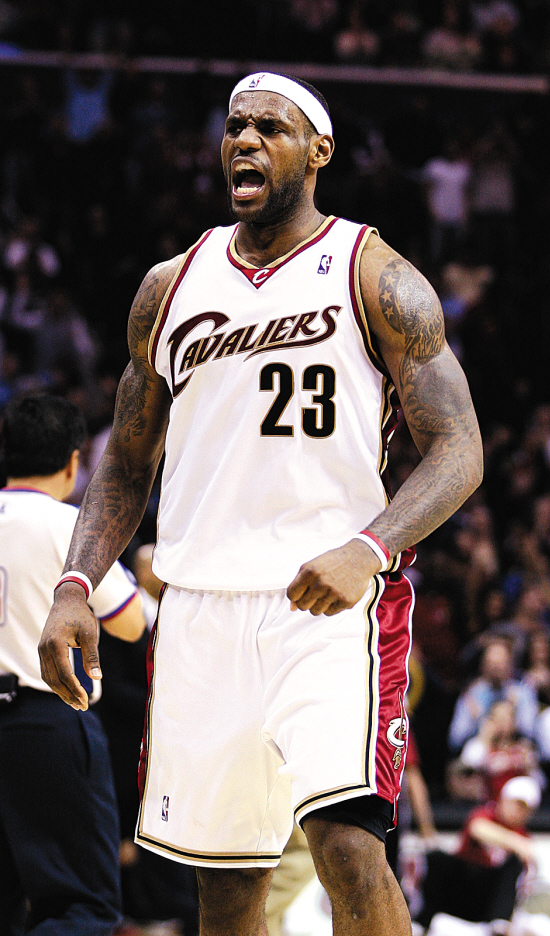 正文    詹姆斯   nba参加东西部决赛的四支球队,恰好由"梦八队"去年