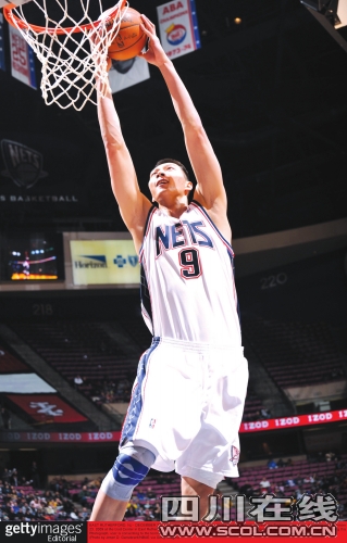 易建联复出像个男人在战斗