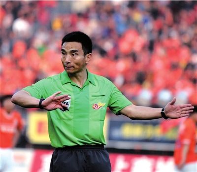 中超揭幕战将由金哨执法中超公司央视肯定直播