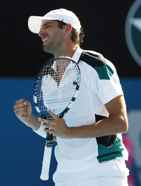 图文-悉尼赛贝内特乌晋级决赛 贝内特乌握拳庆祝