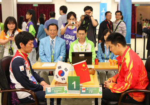 圖文-23日亞運圍棋團體賽現場 常昊交手李昌鎬